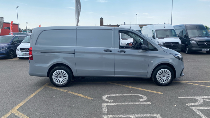 Mercedes-Benz Vito L2 Diesel Rwd 114CDI Pro Van 9G-Tronic - Image 8